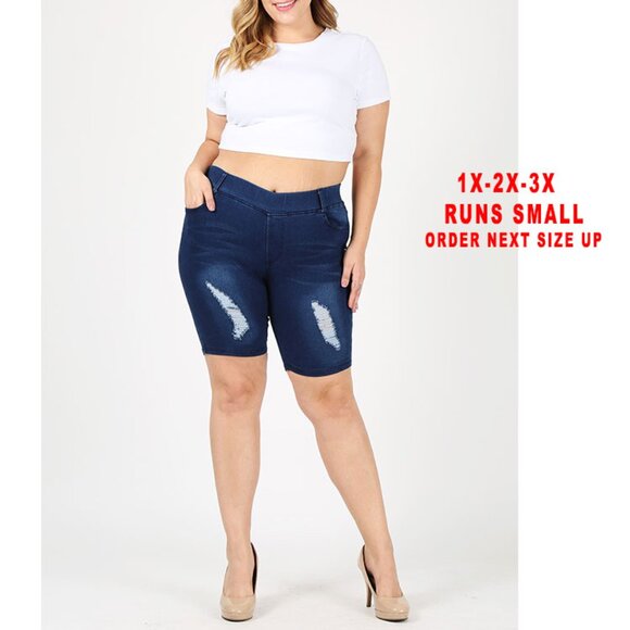 Plus-size distressed Pull-on Jegging Bermudas shorts NWT - Picture 1 of 3